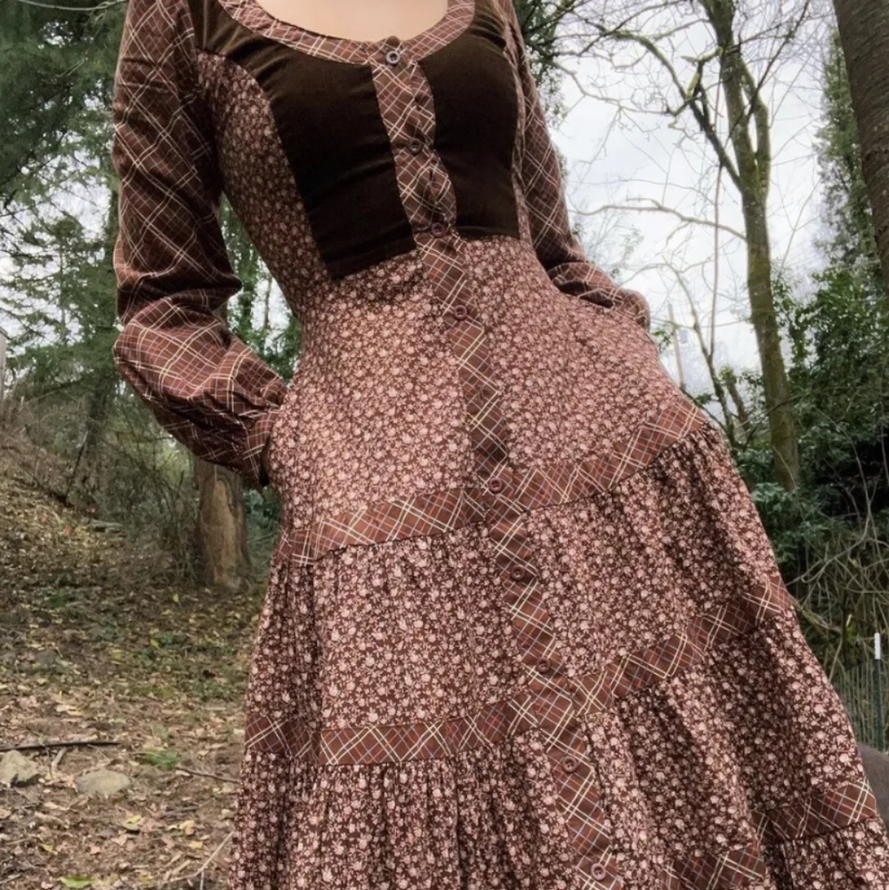Vintage 1970s Gunne Sax Midi Dress | Brown Floral Plaid Velvet Trim | SM / M (6)